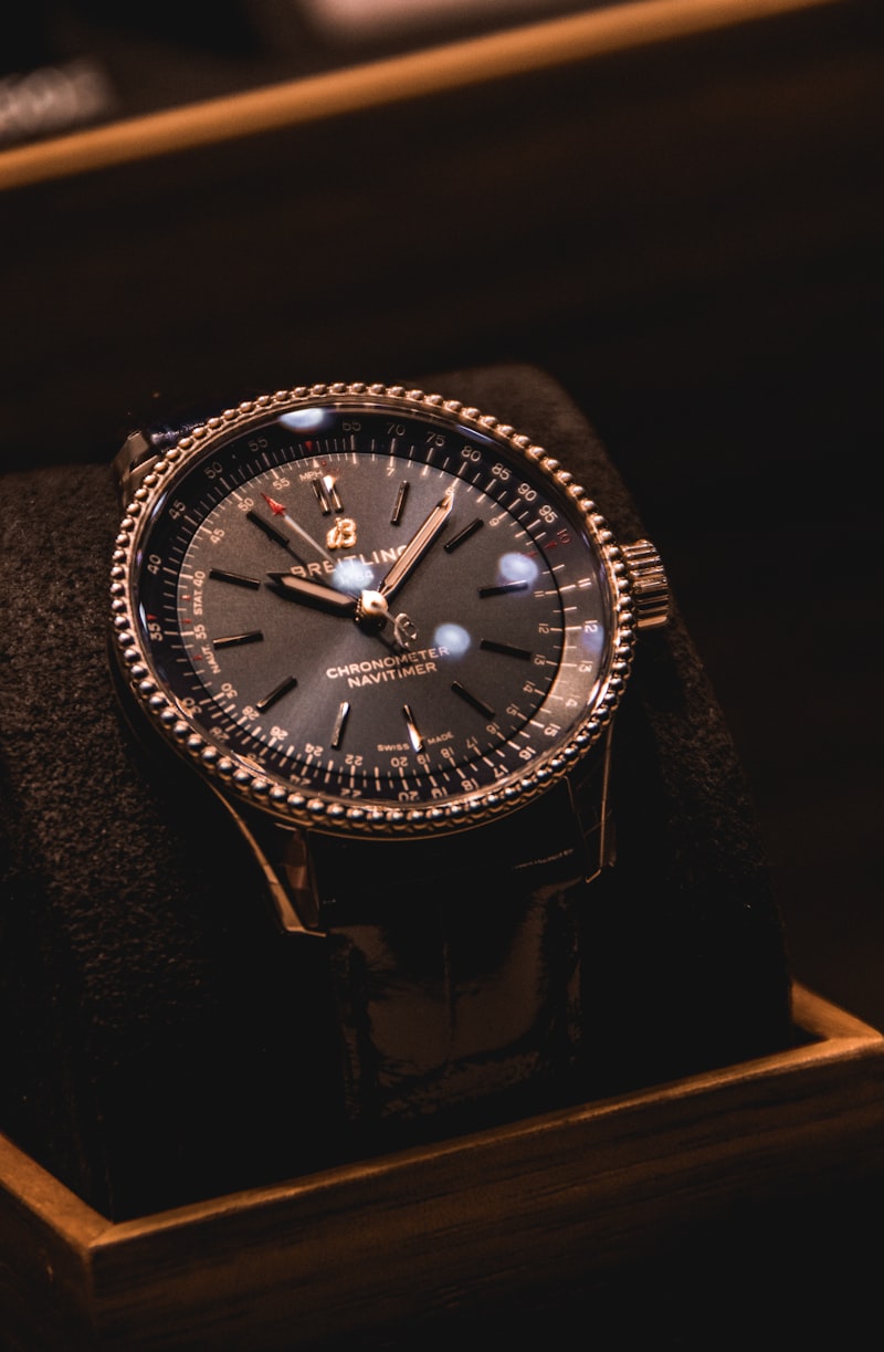Minimalist Black Watch